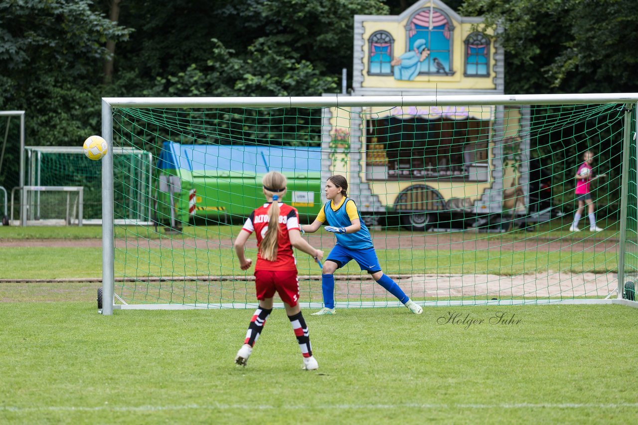 Bild 829 - Loewinnen Cup